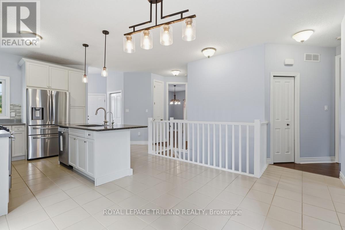 989 Roulston Crescent, London North, Ontario N6H 0E8 - Photo 14 - X13458184
