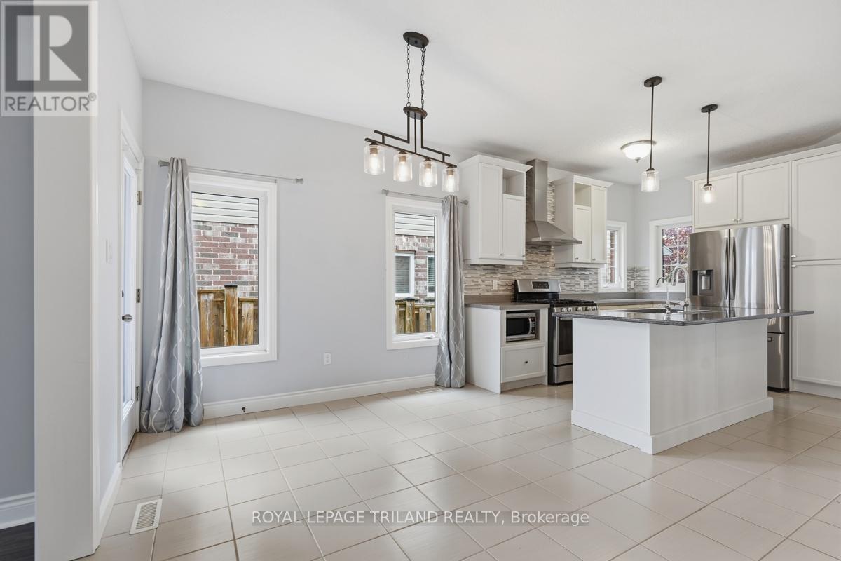 989 Roulston Crescent, London North, Ontario N6H 0E8 - Photo 16 - X13458184