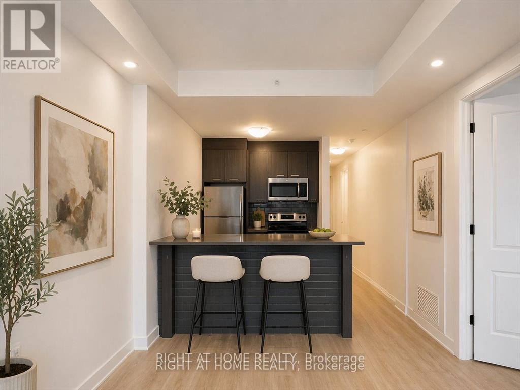 Ph10 - 150 Main Street W, Hamilton, Ontario  L8P 1H8 - Photo 3 - X13458000