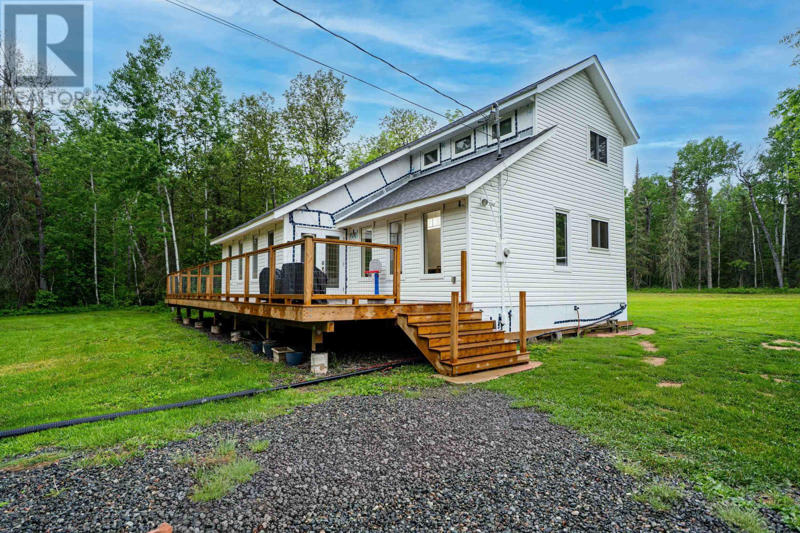 190 Cronk Rd, Kakabeka Falls, Ontario P0T 1W0 - Photo 3 - TB2601554