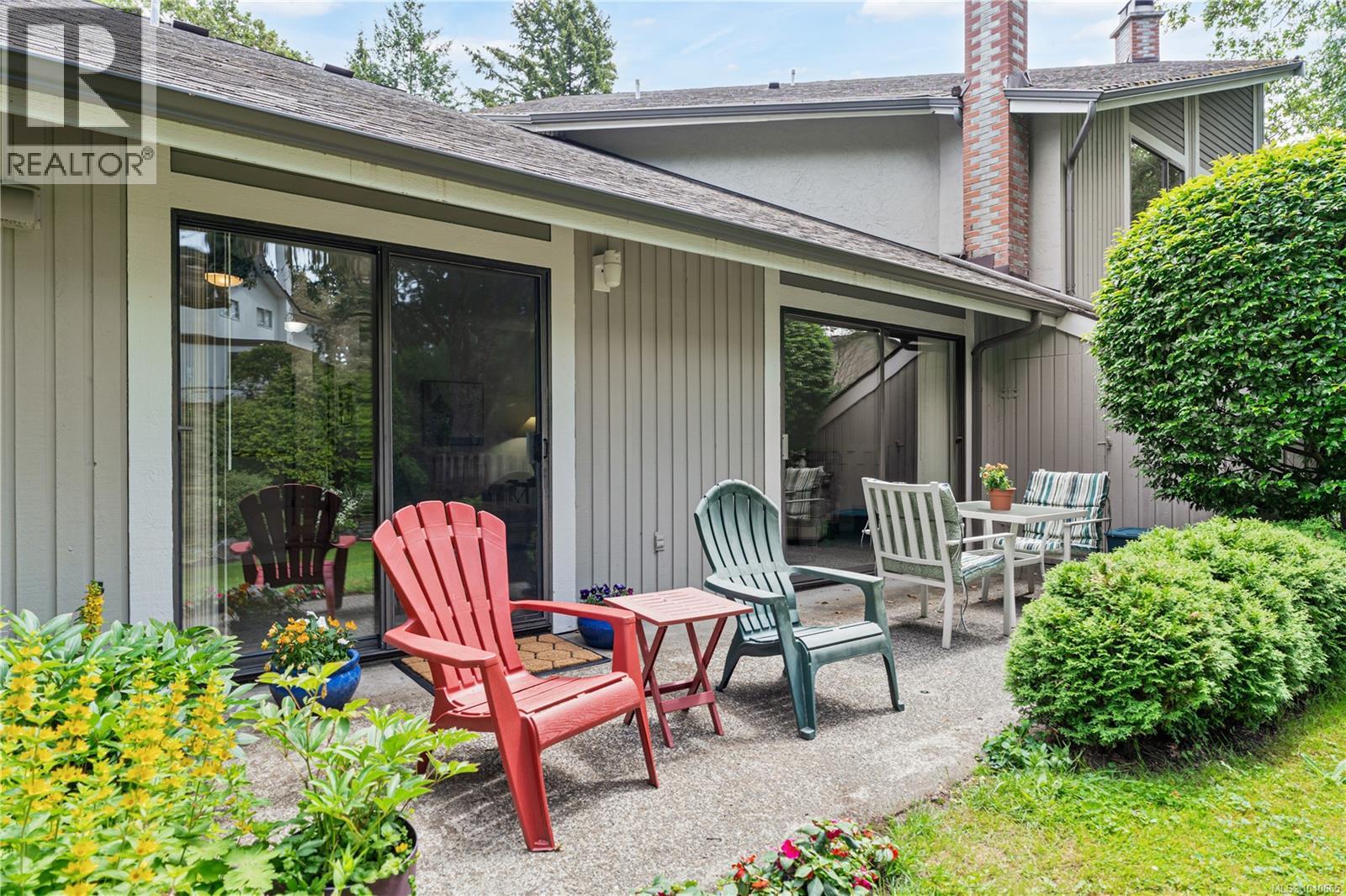 12 4041 Saanich Rd, Saanich, British Columbia  V8X 1Z2 - Photo 27 - 1040665