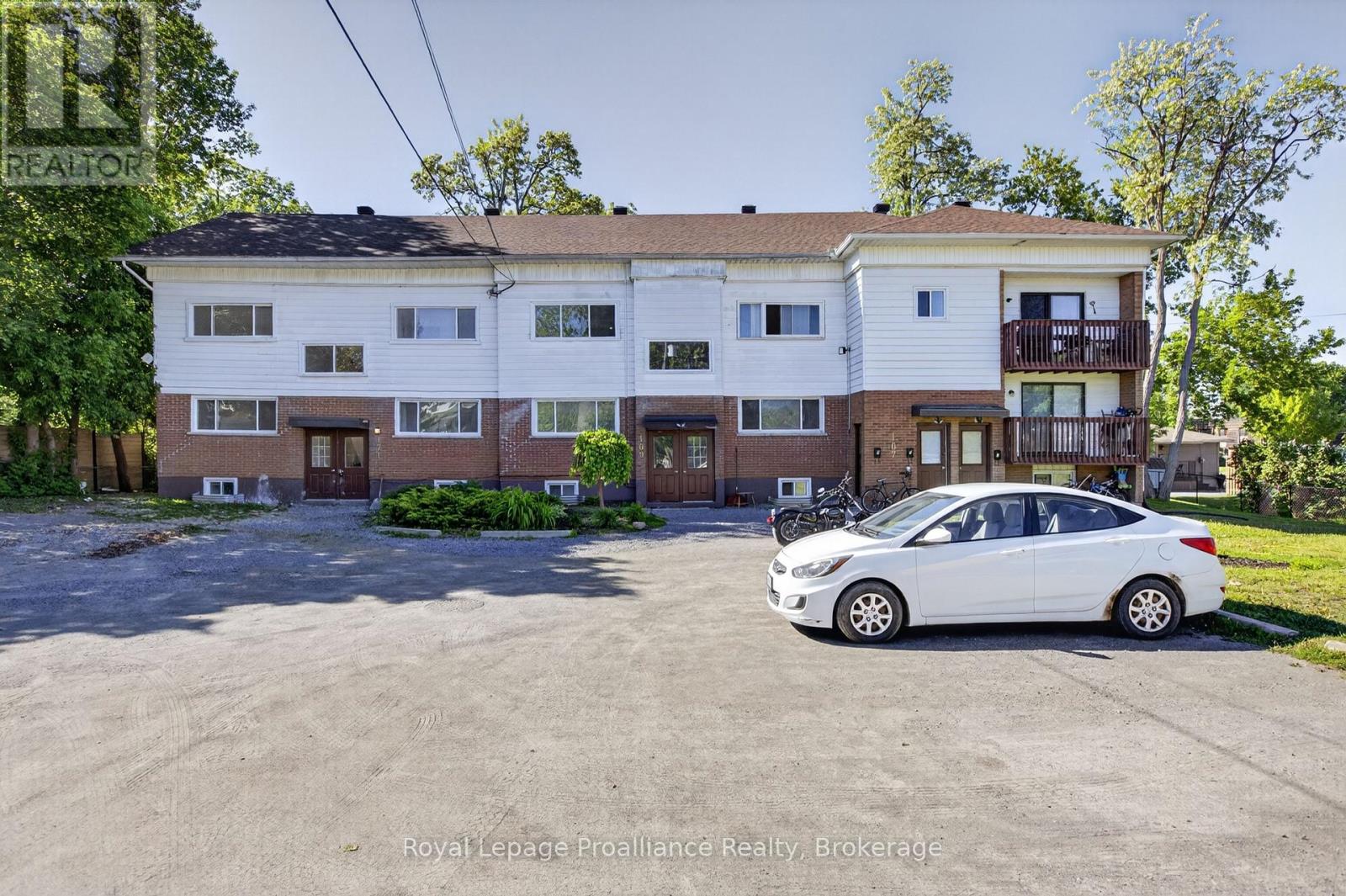 #4 - 171 HAZLITT STREET, Peterborough, Ontario