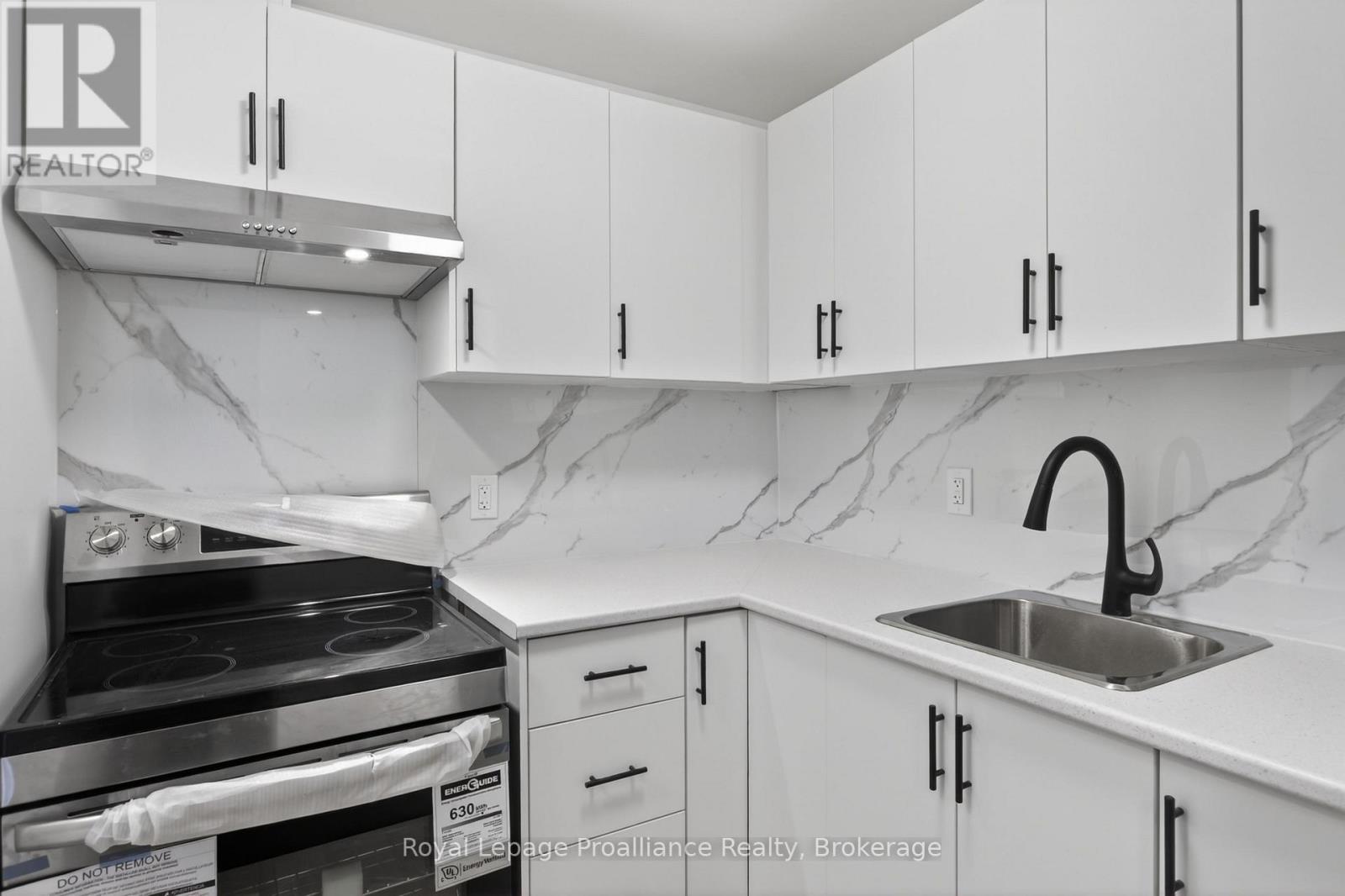 #4 - 171 Hazlitt Street, Peterborough, Ontario  K9H 1L8 - Photo 5 - X13458366