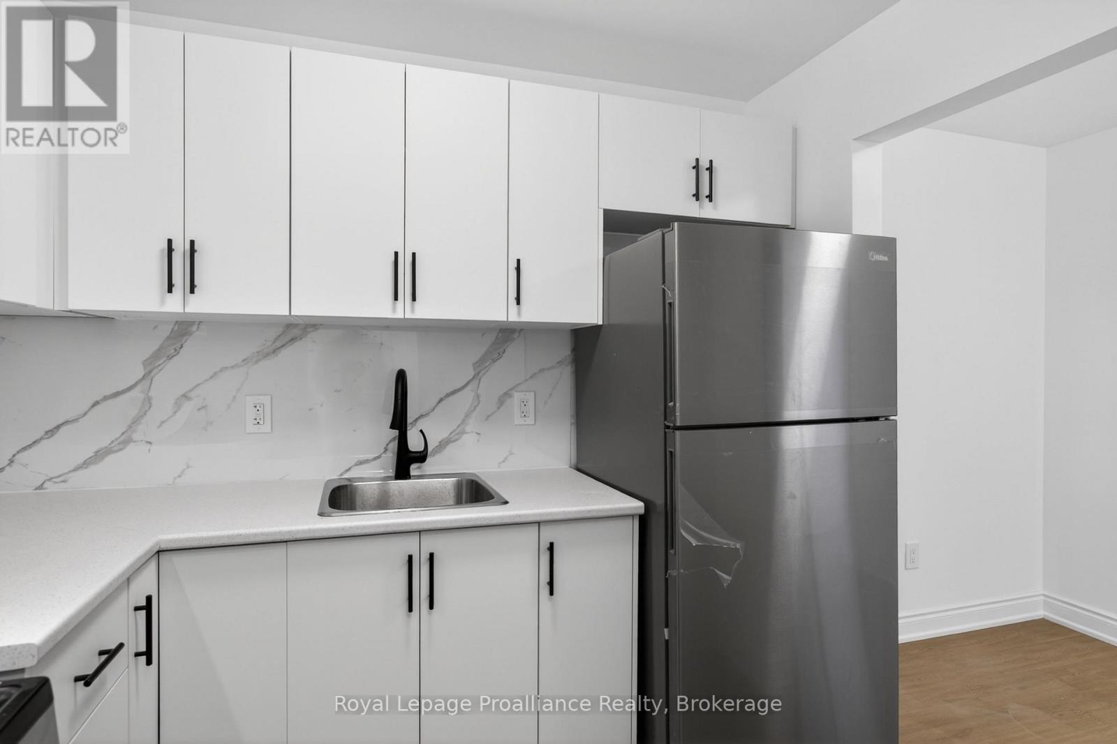 #4 - 171 Hazlitt Street, Peterborough, Ontario  K9H 1L8 - Photo 6 - X13458366