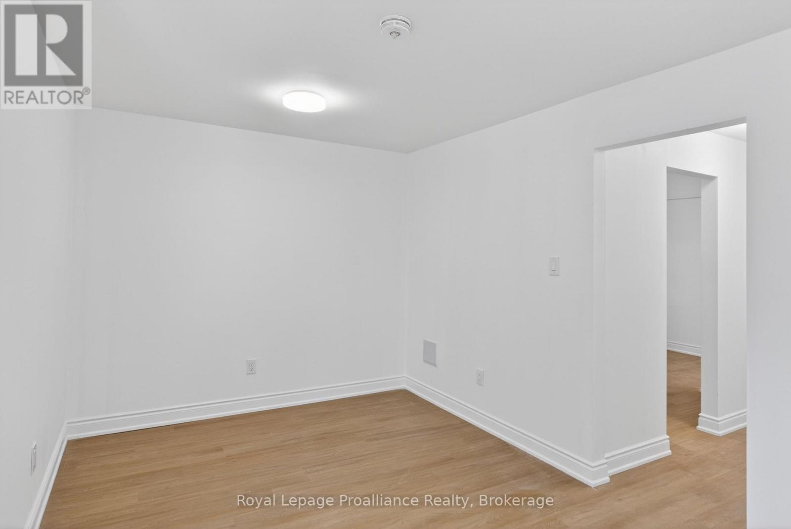 #4 - 171 Hazlitt Street, Peterborough, Ontario  K9H 1L8 - Photo 8 - X13458366