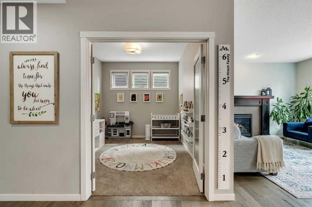 58 Valley Pointe Bay NW, Calgary, Alberta  T3B 6B6 - Photo 15 - A2321587