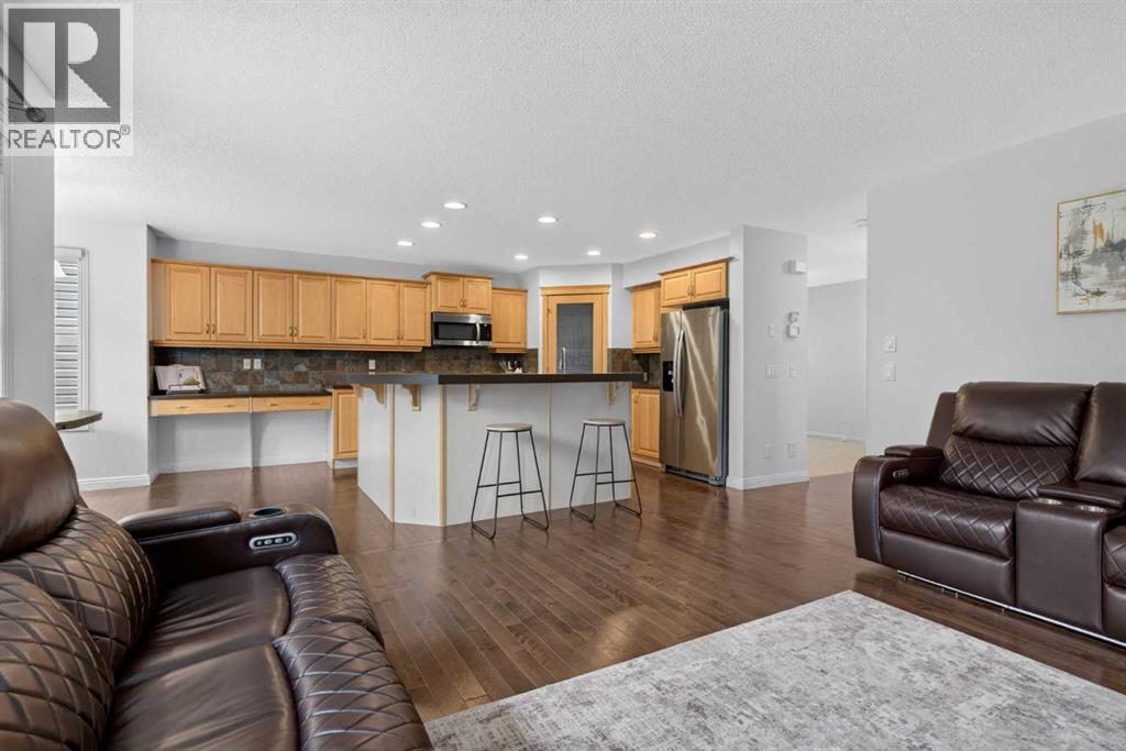 29 Sunset Close, Cochrane, Alberta  T4C 0B3 - Photo 6 - A2321676