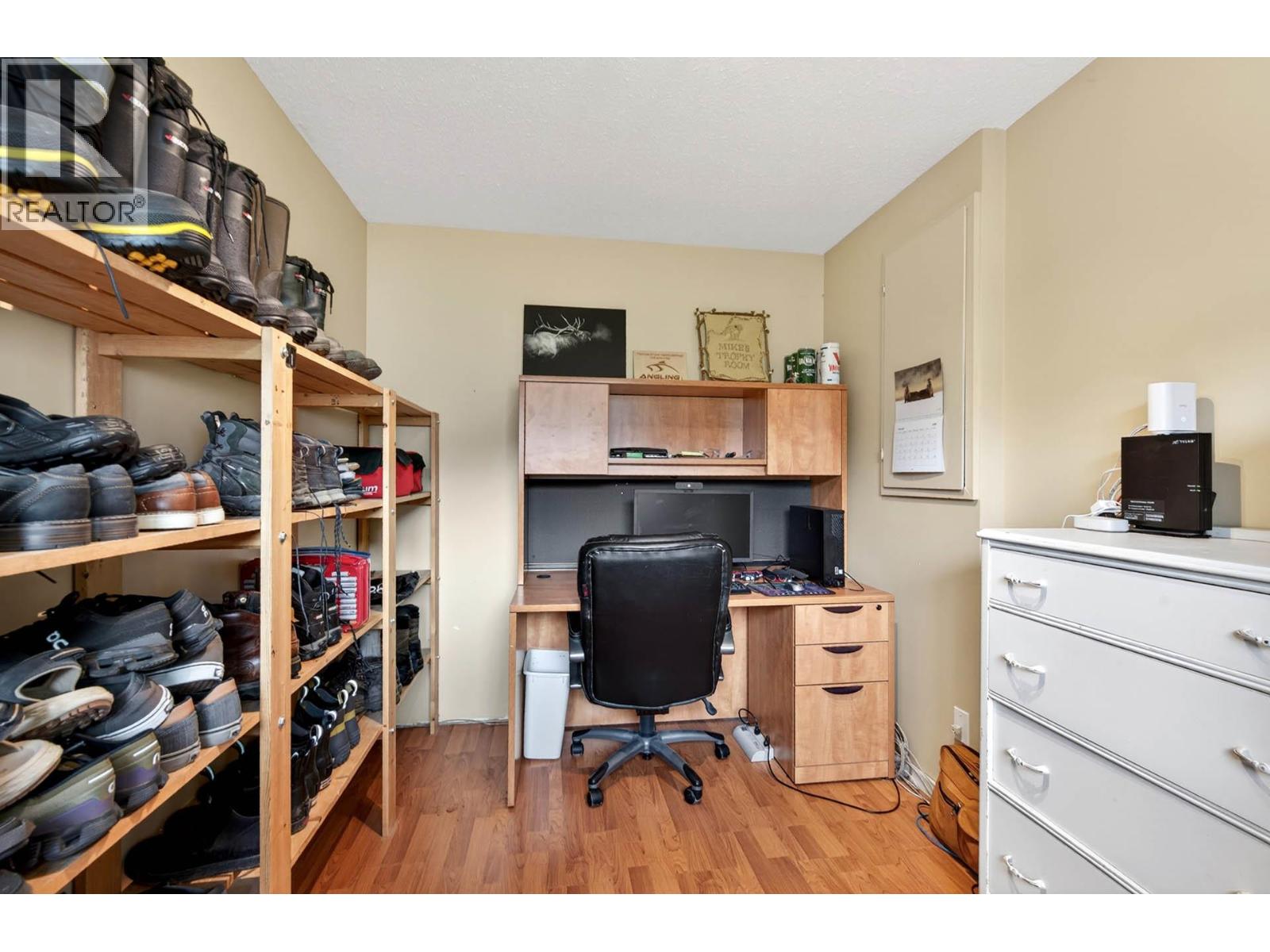 Listing image 52