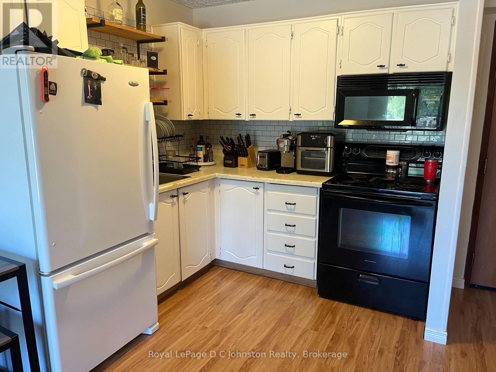 209 - 229 Adelaide Street, Saugeen Shores, Ontario  N0H 2L0 - Photo 4 - X13458218