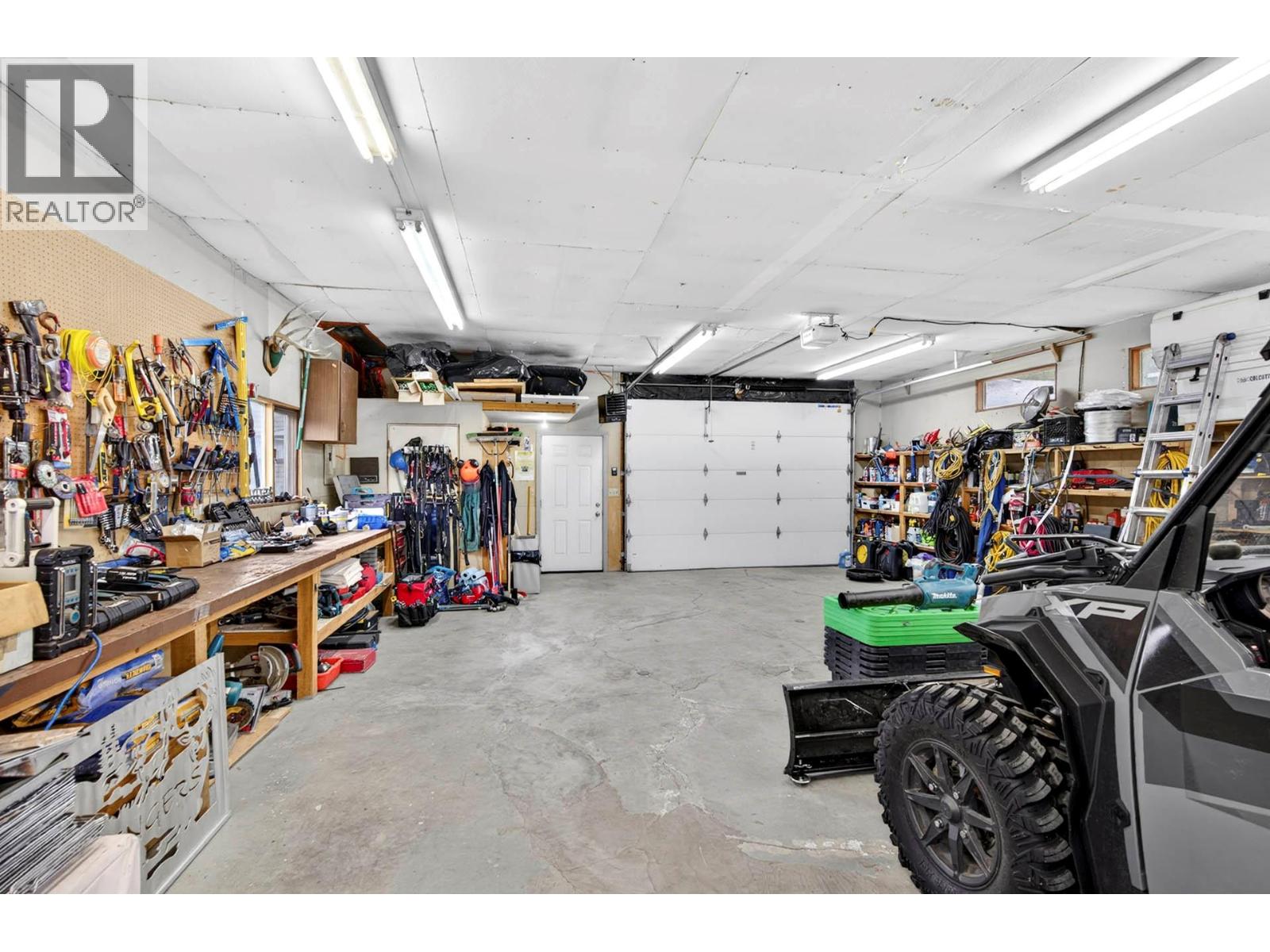 Listing image 60