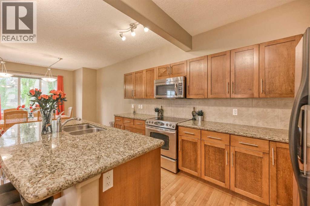 141 Royal Ridge Mount Nw, Calgary, Alberta  T3G 5Z2 - Photo 16 - A2322054