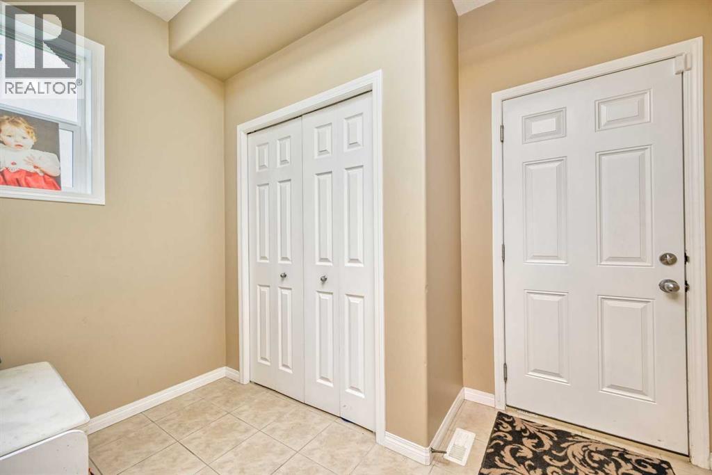 141 Royal Ridge Mount Nw, Calgary, Alberta  T3G 5Z2 - Photo 19 - A2322054