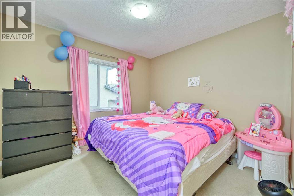 141 Royal Ridge Mount Nw, Calgary, Alberta  T3G 5Z2 - Photo 31 - A2322054