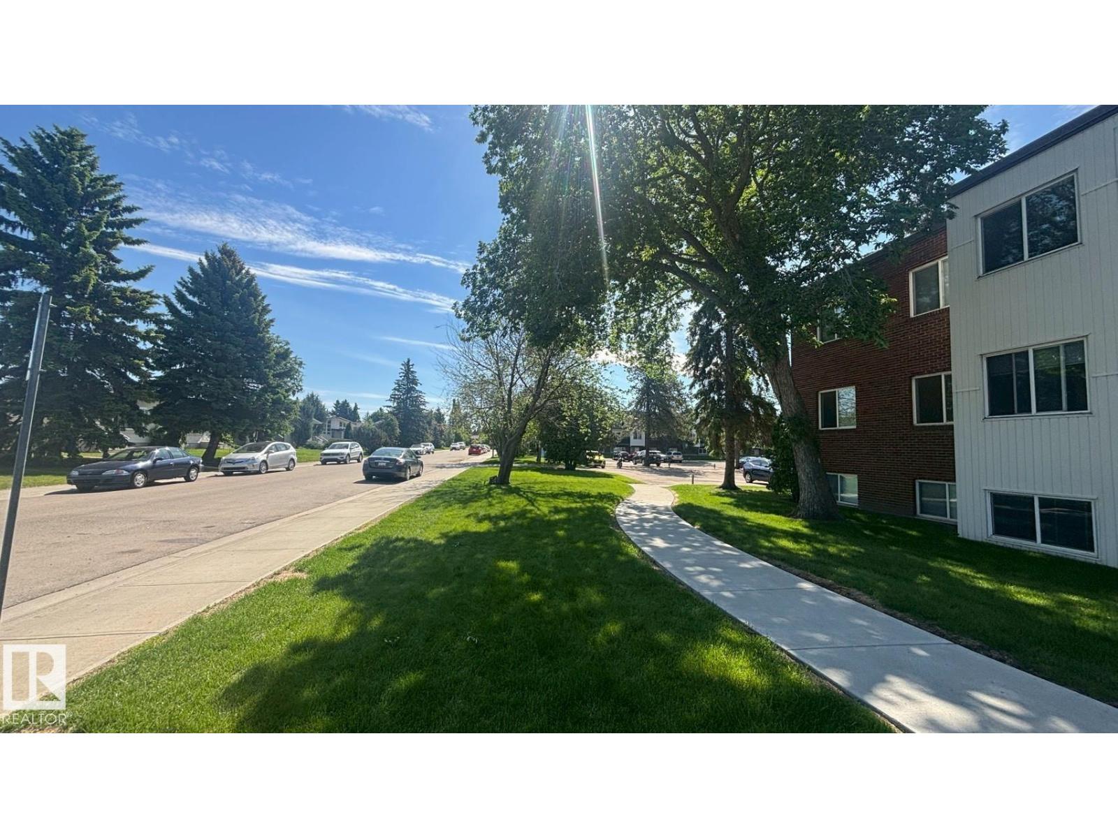 #203 11445 41 Av NW, Edmonton, Alberta  T6J 0T9 - Photo 3 - E4494173