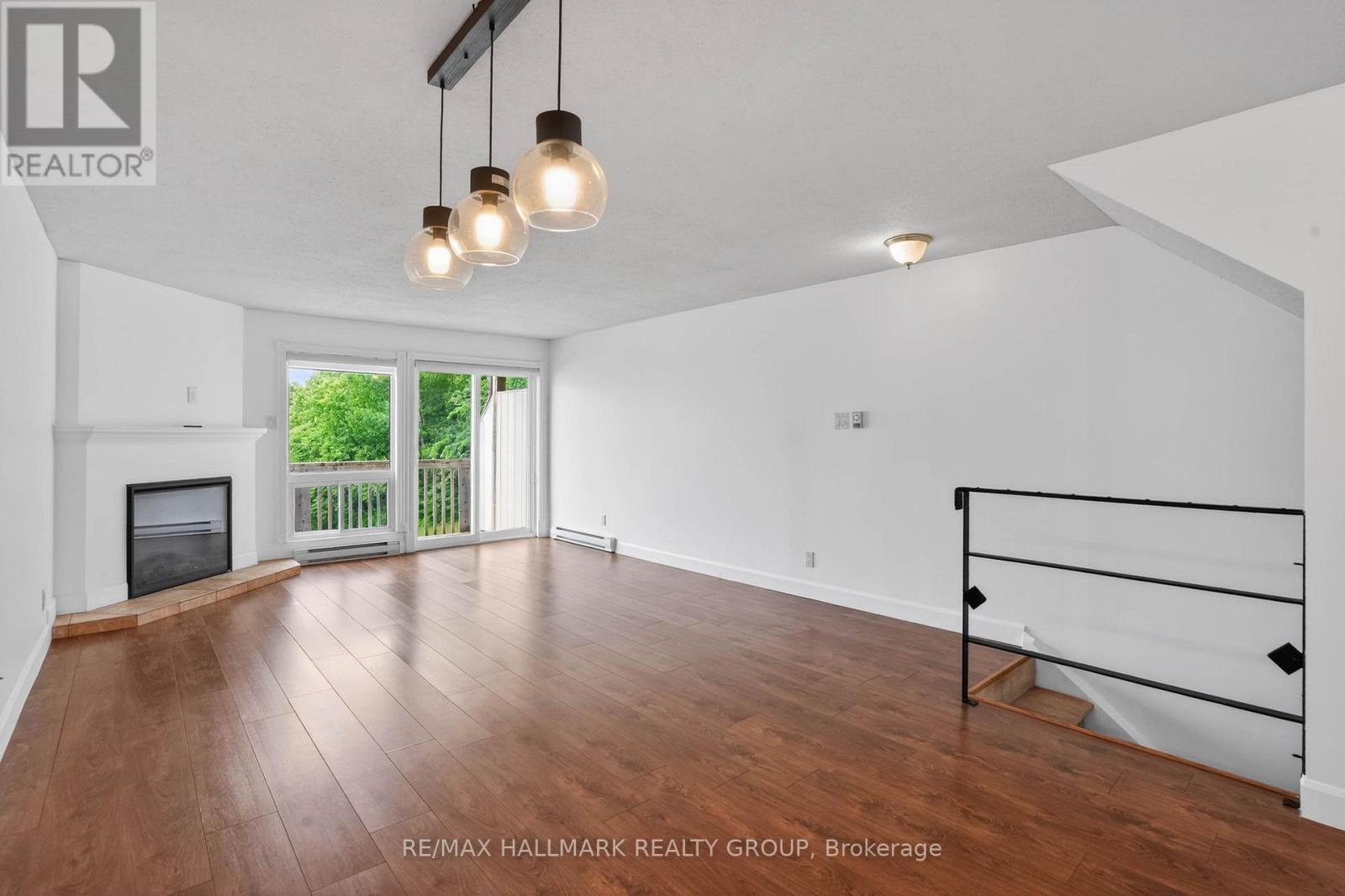 6609b - 6609 Bilberry Drive, Ottawa, Ontario K1C 4N5 - Photo 4 - X13458126