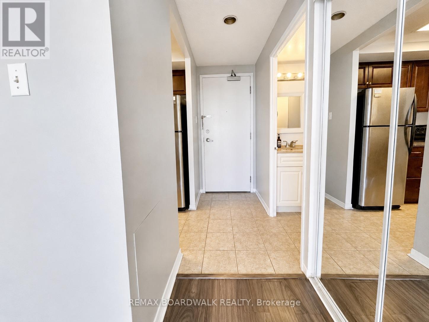 907 - 35 Holland Avenue, Ottawa, Ontario K1Y 4S2 - Photo 5 - X13458350