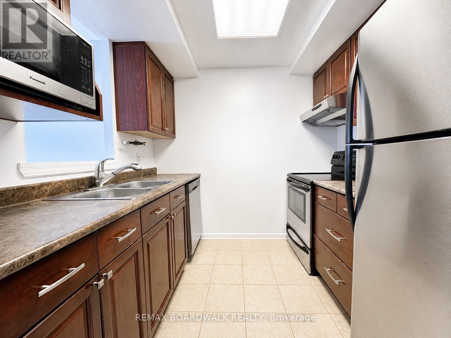 907 - 35 Holland Avenue, Ottawa, Ontario K1Y 4S2 - Photo 6 - X13458350