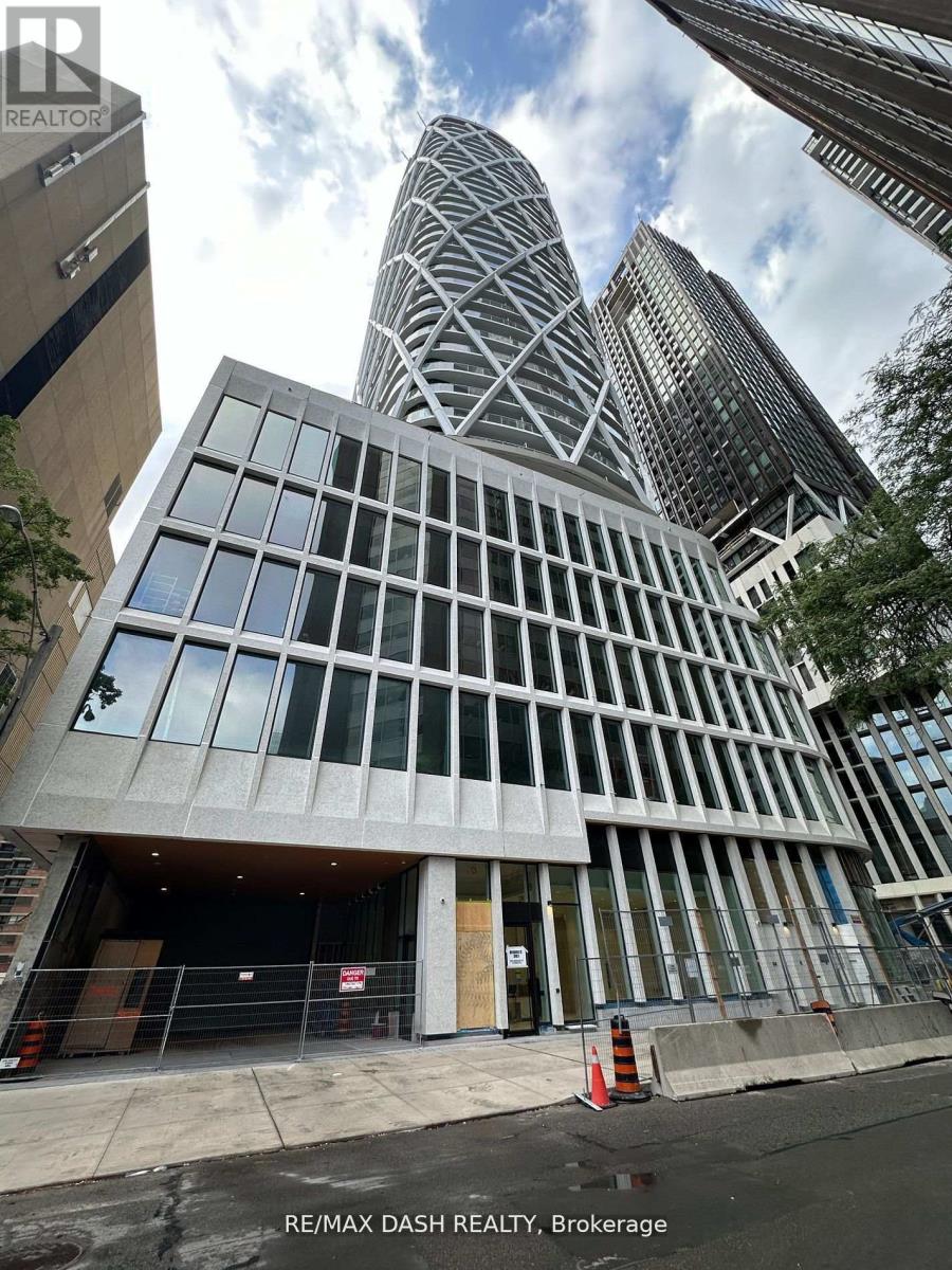 1627 - 230 Simcoe Street, Toronto, Ontario  M5T 1T4 - Photo 2 - C13458138