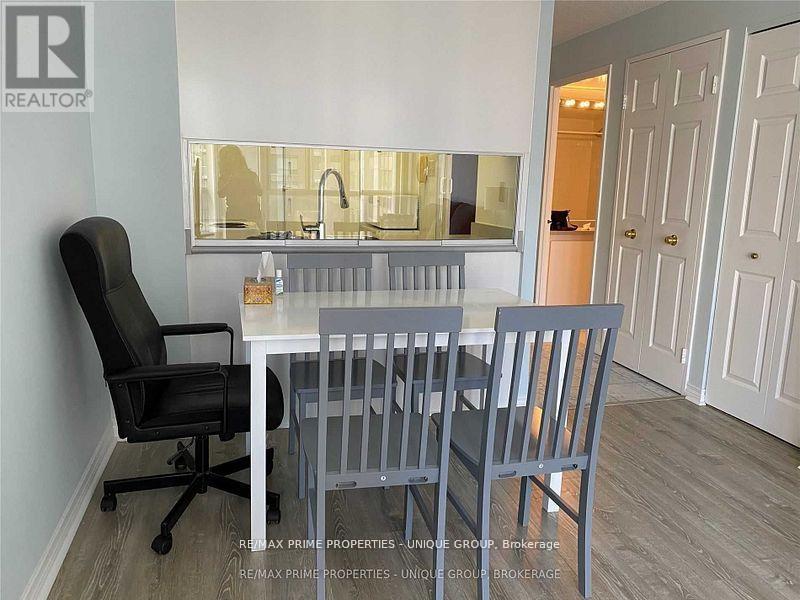 512 - 736 Bay Street, Toronto, Ontario  M5G 1N6 - Photo 8 - C13458336
