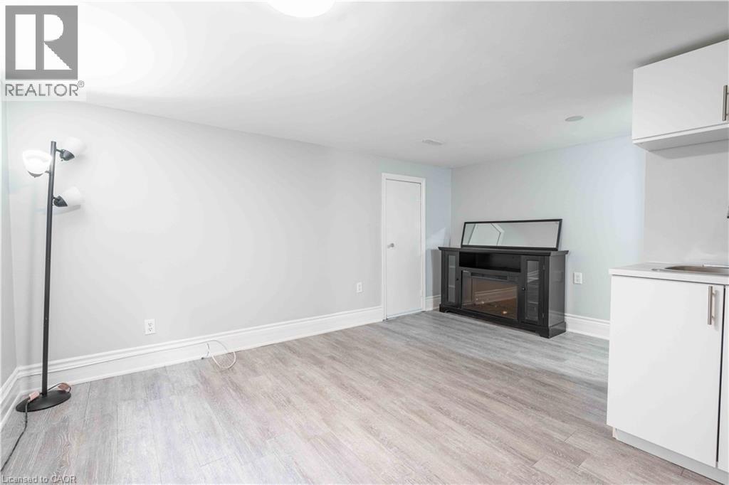73 West 3rd Unit# B, Hamilton, Ontario  L9C 3K2 - Photo 7 - 40840882