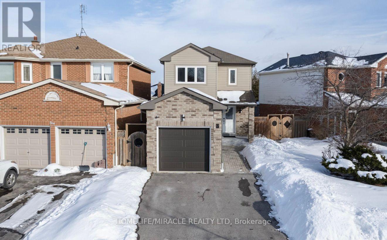 3 TEDDINGTON CRESCENT, Whitby, Ontario