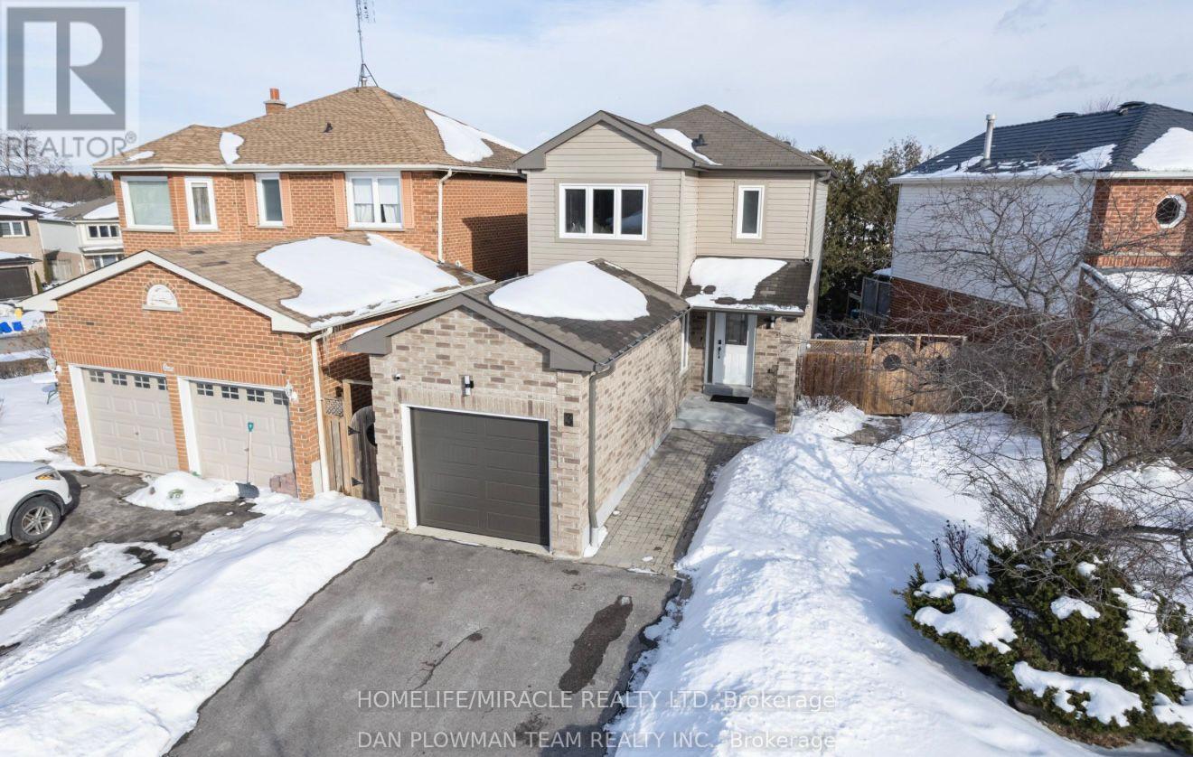 3 Teddington Crescent, Whitby, Ontario  L1R 1S4 - Photo 6 - E13458124