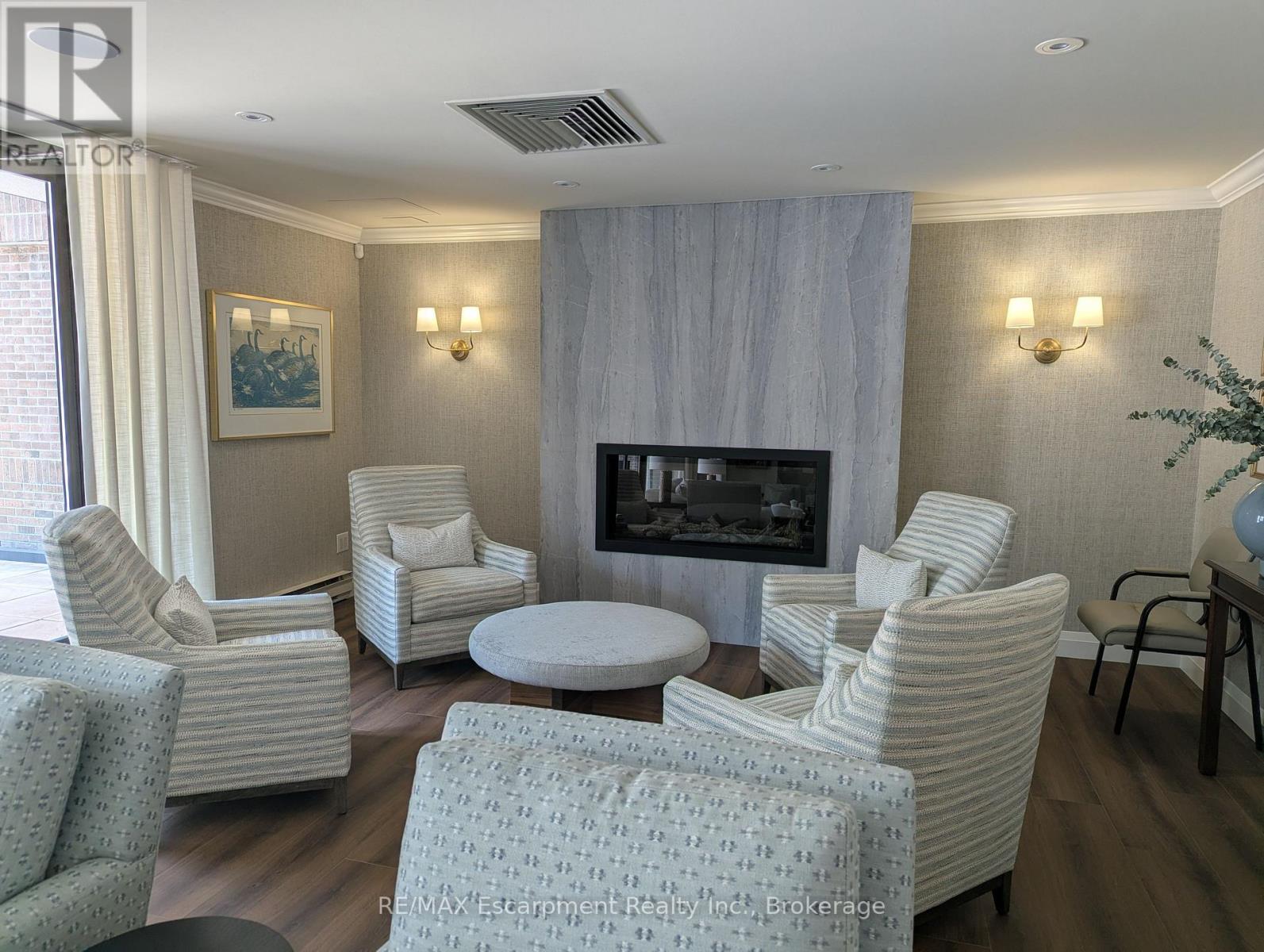 303 - 100 Lakeshore Road E, Oakville, Ontario  L6J 6M9 - Photo 35 - W13049720