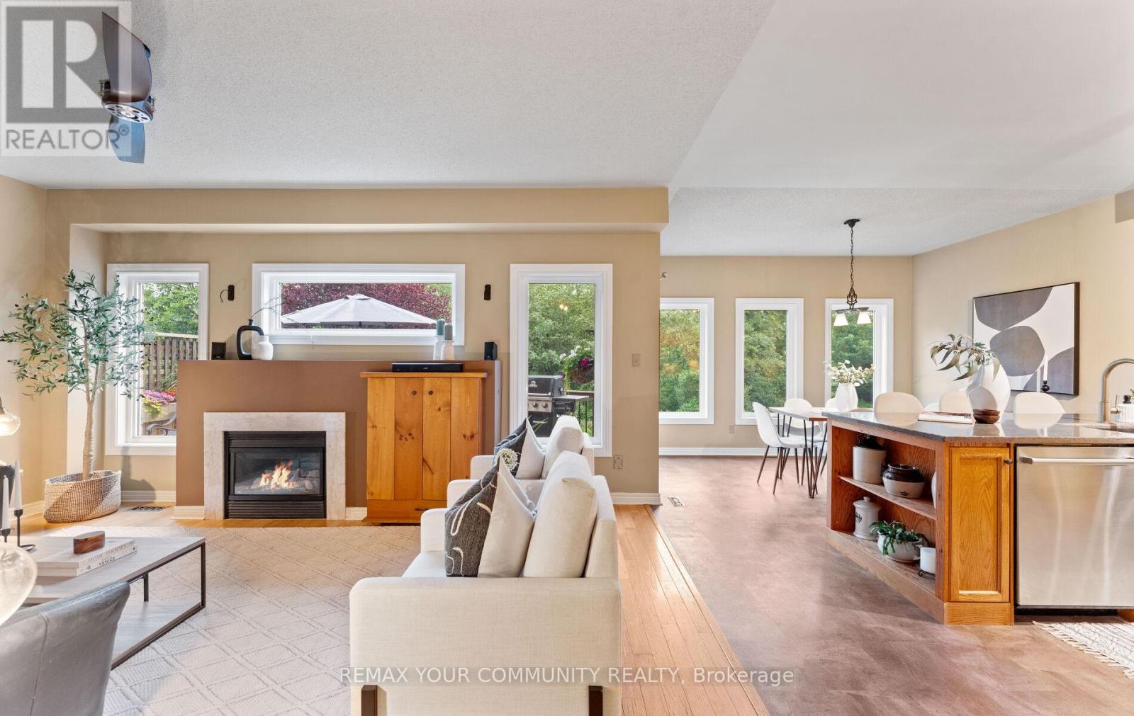 39 Raintree Crescent, Richmond Hill, Ontario L4E 3T6 - Photo 10 - N13458144