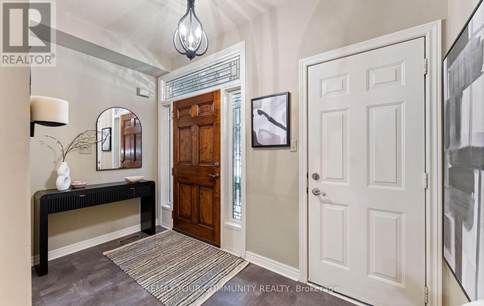 39 Raintree Crescent, Richmond Hill, Ontario L4E 3T6 - Photo 6 - N13458144