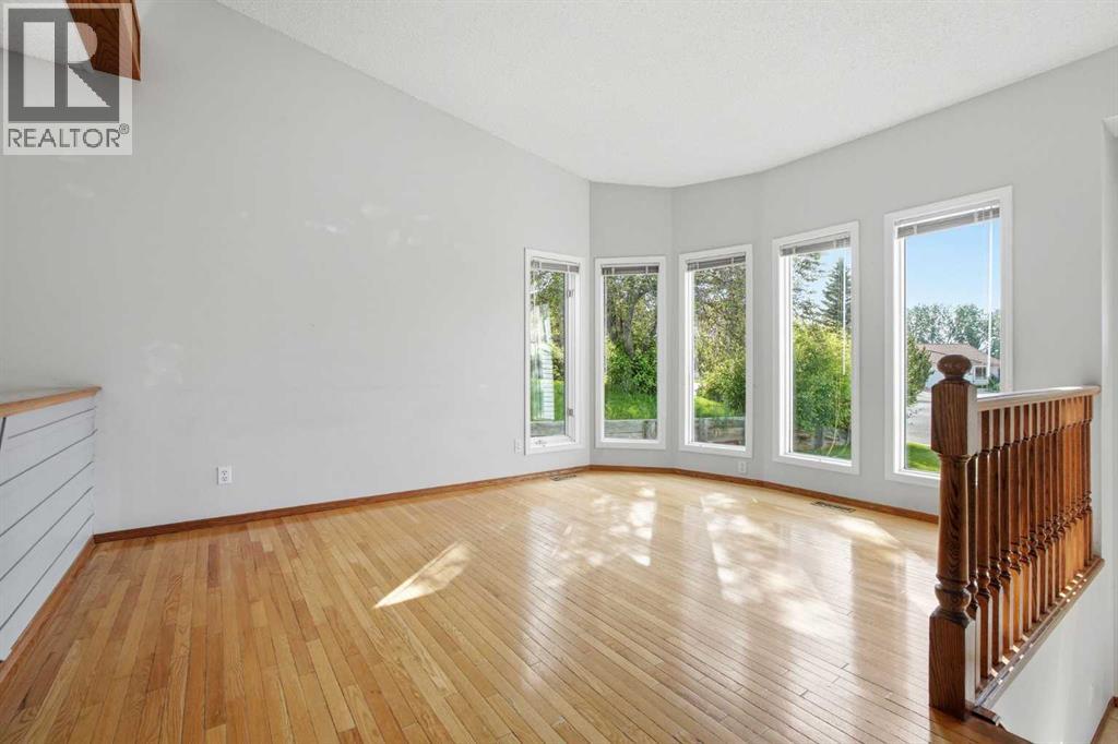 201 Sierra Morena Circle SW, Calgary, Alberta  T3H 2W8 - Photo 3 - A2321592