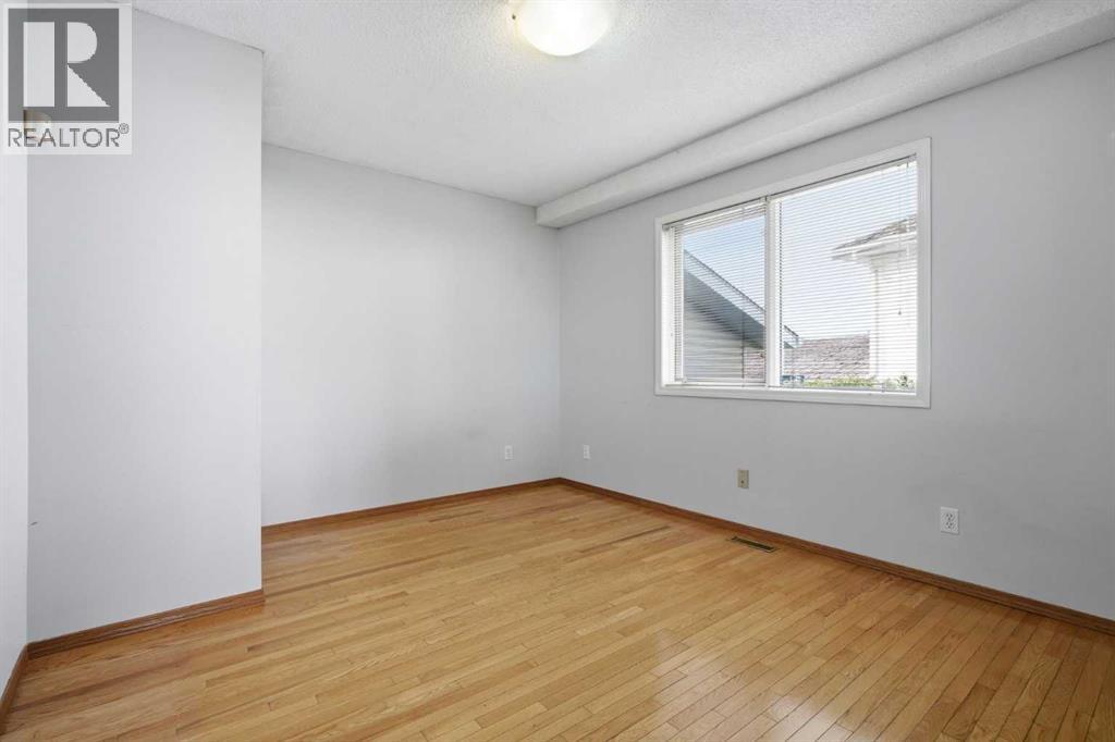 201 Sierra Morena Circle SW, Calgary, Alberta  T3H 2W8 - Photo 17 - A2321592