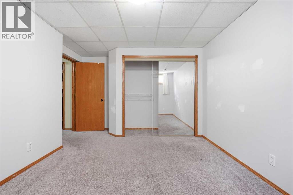 201 Sierra Morena Circle SW, Calgary, Alberta  T3H 2W8 - Photo 33 - A2321592