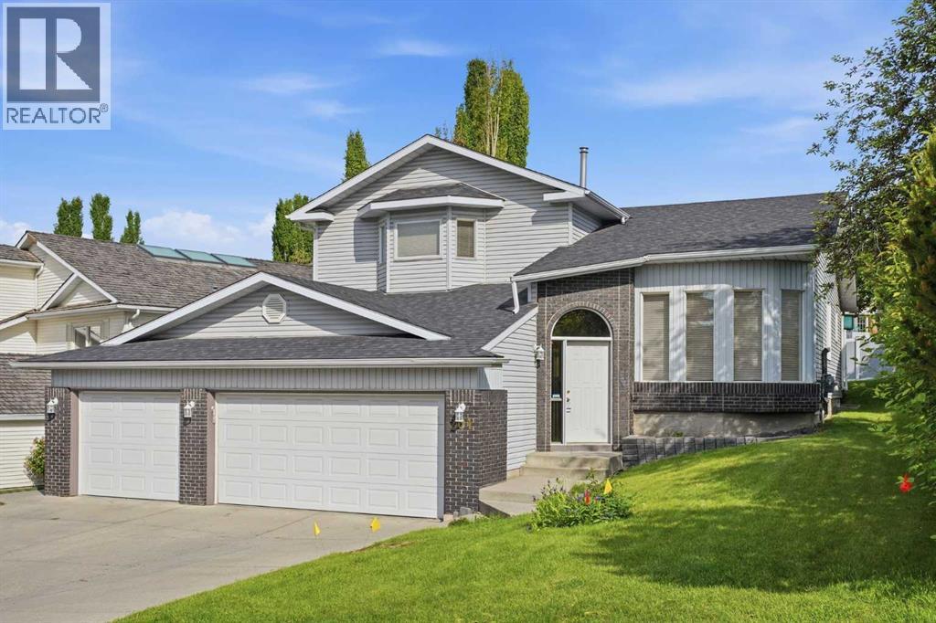 201 Sierra Morena Circle SW, Calgary, Alberta  T3H 2W8 - Photo 1 - A2321592