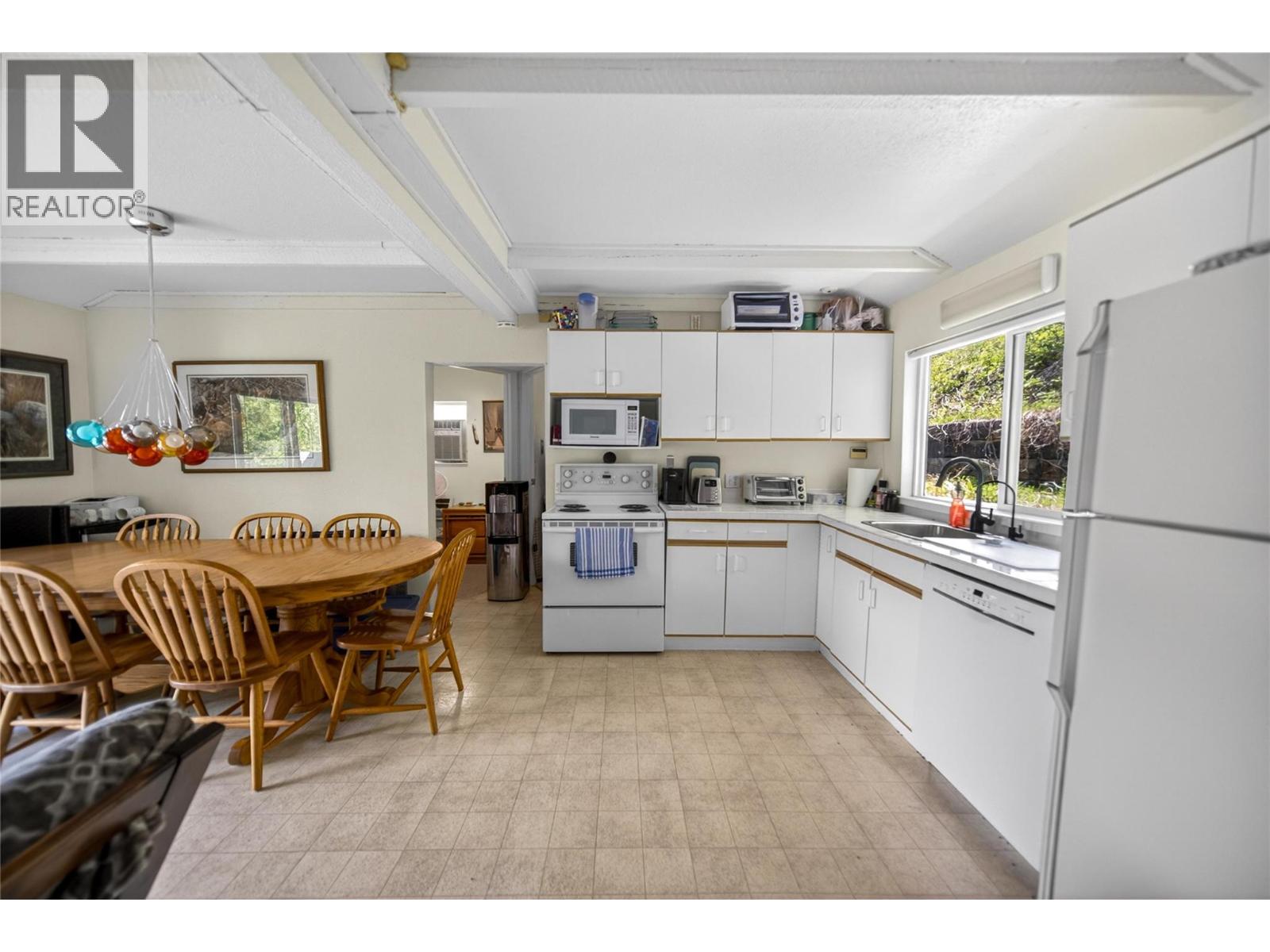 6512 Tie Lake Road, Jaffray, British Columbia V0B 1T0 - Photo 3 - 10390140