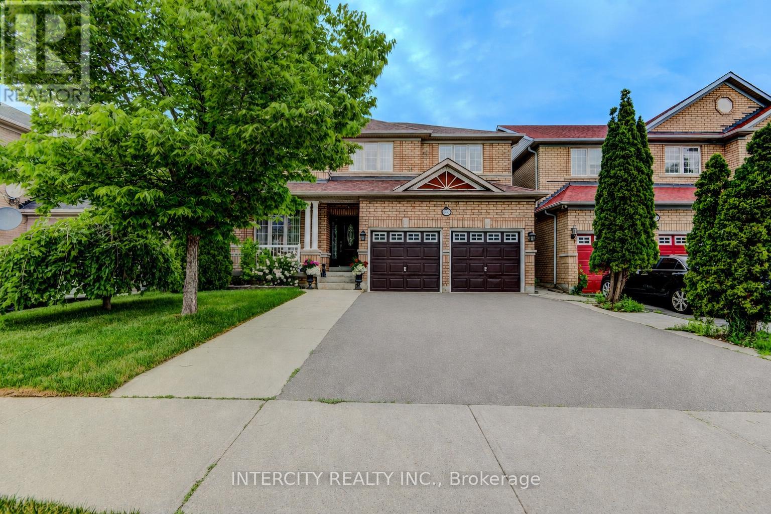 27 MODESTO CRESCENT, Brampton, Ontario