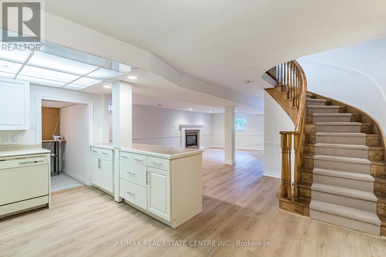 5937 Rayshaw Crescent, Mississauga, Ontario  L5M 2P1 - Photo 35 - W13458142