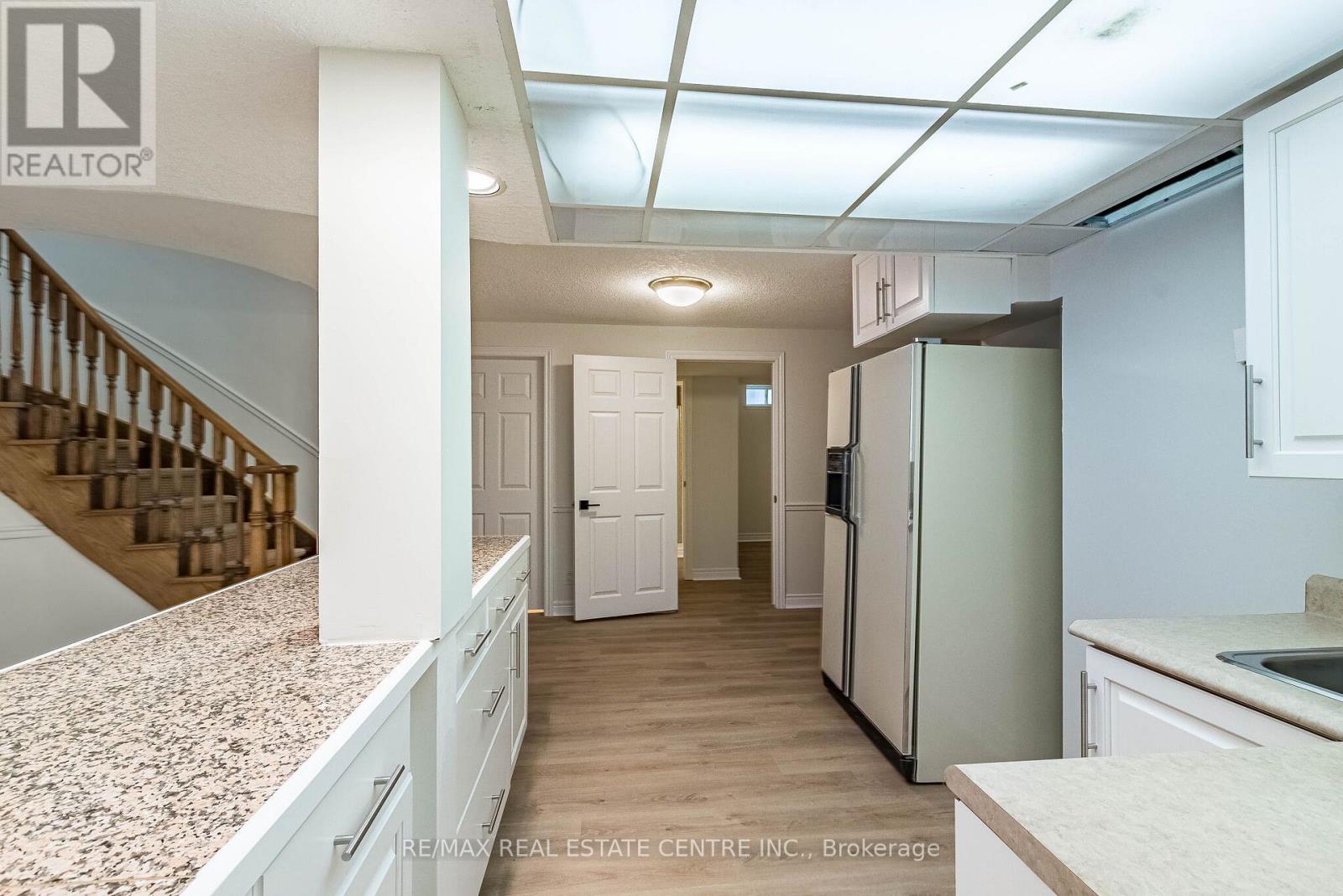 5937 Rayshaw Crescent, Mississauga, Ontario  L5M 2P1 - Photo 37 - W13458142