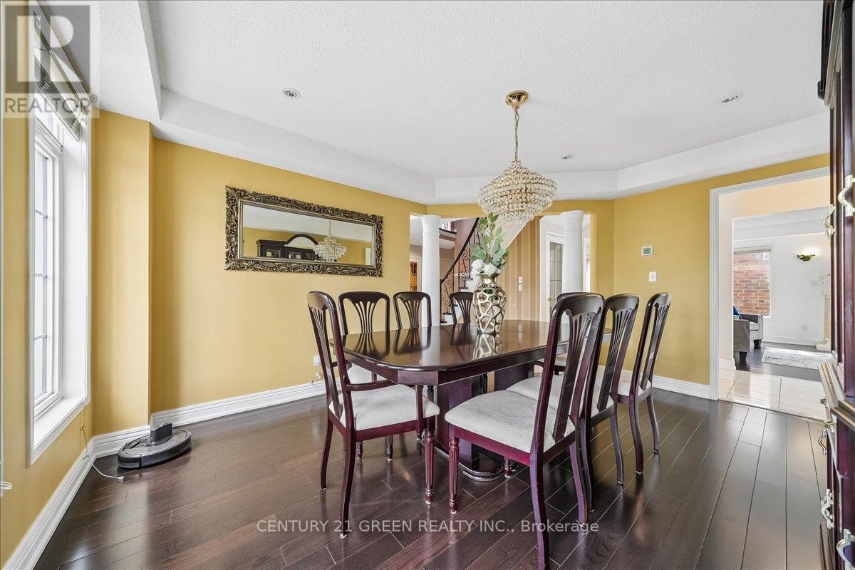 1031 Blueheron Boulevard, Mississauga, Ontario  L5V 2J8 - Photo 10 - W13458146