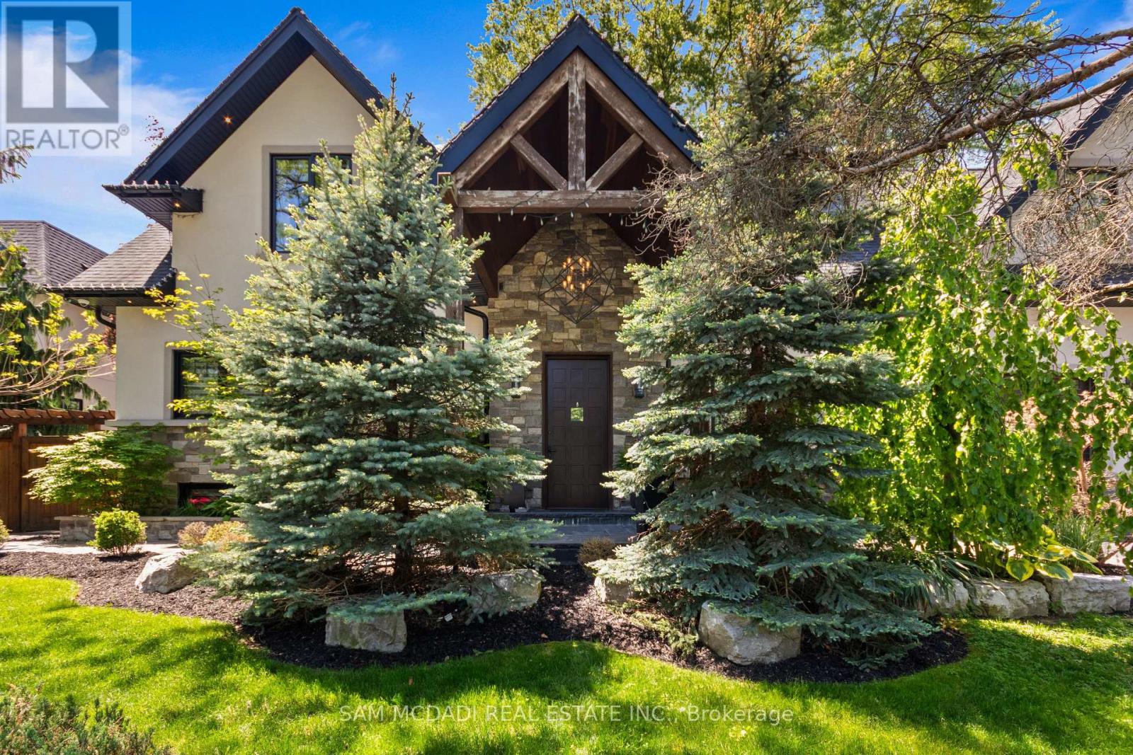 1031 Welwyn Drive, Mississauga, Ontario  L5J 3J2 - Photo 3 - W13458156