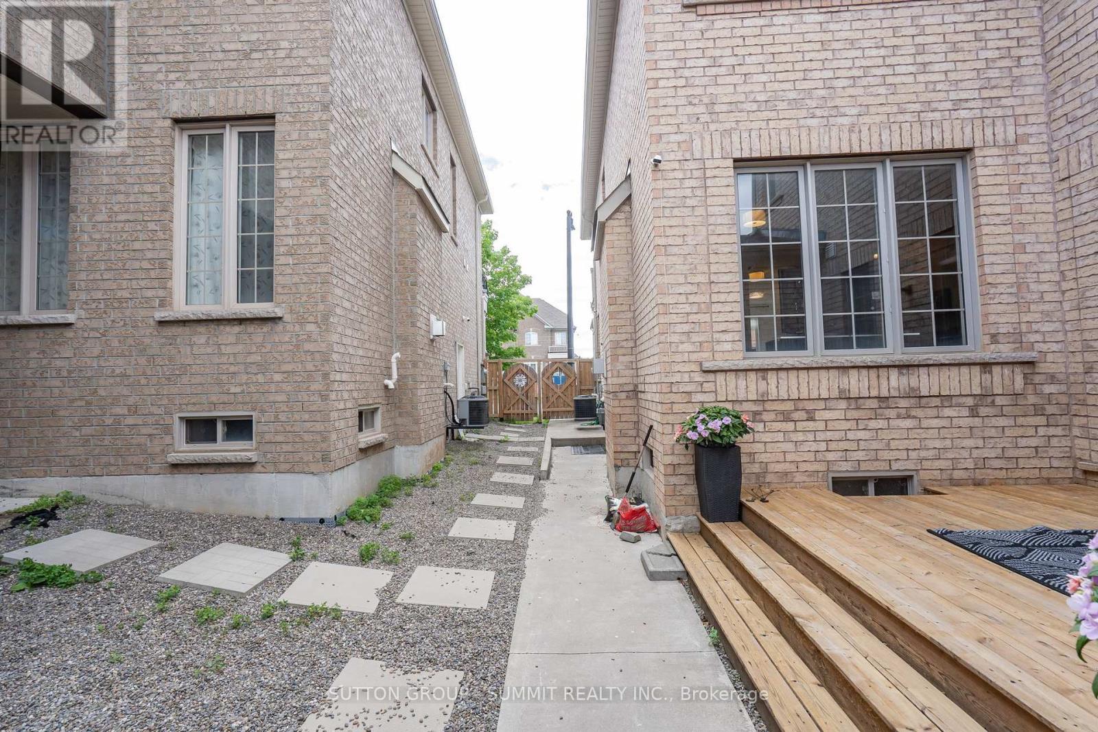 50 Bonnie Braes Drive, Brampton, Ontario  L6Y 0G8 - Photo 50 - W13458174