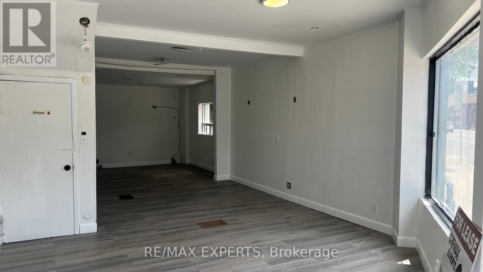 1335 Weston Road, Toronto, Ontario  M6M 4R7 - Photo 2 - W13458176