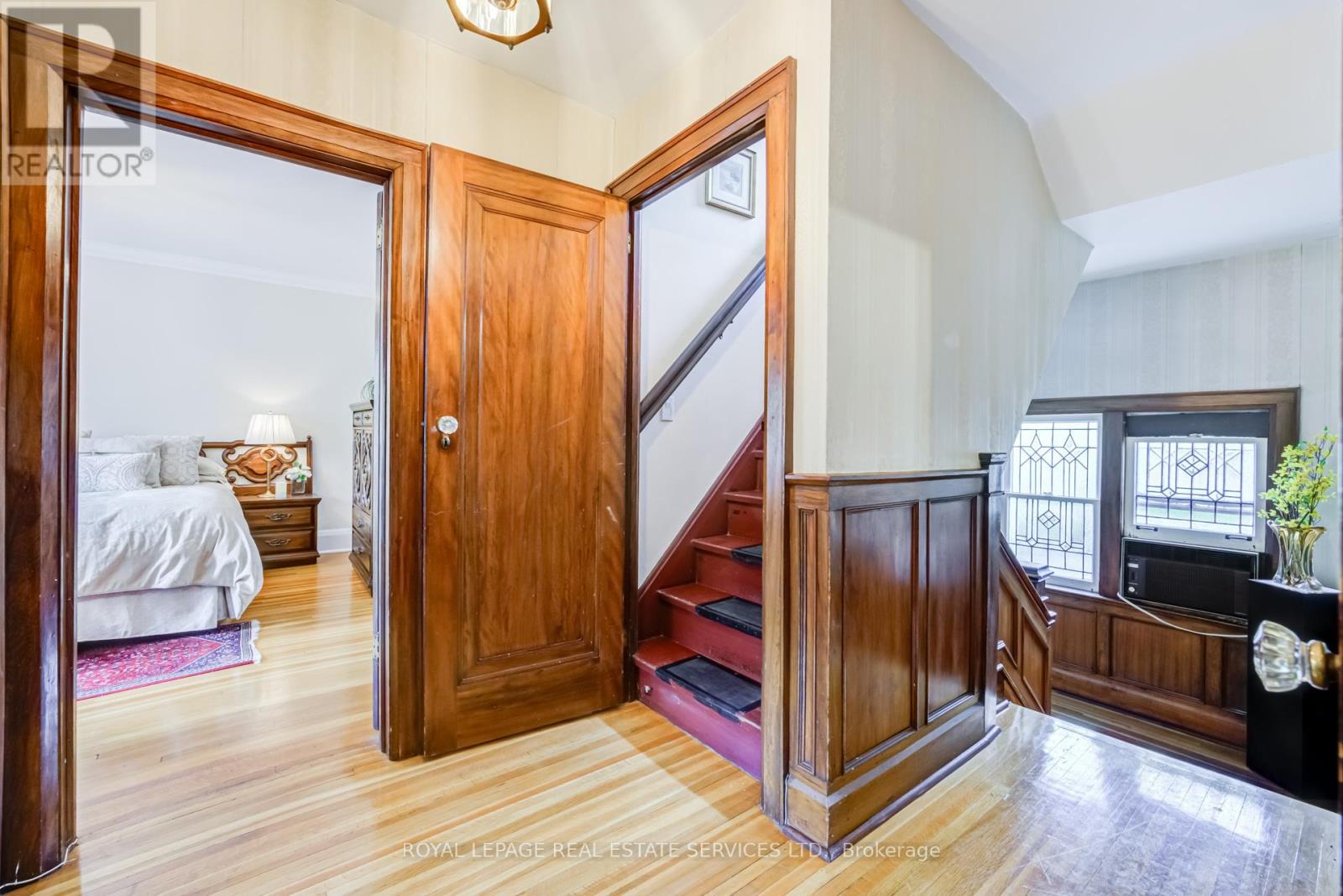 51 Halford Avenue, Toronto, Ontario  M6S 4E9 - Photo 18 - W13458368