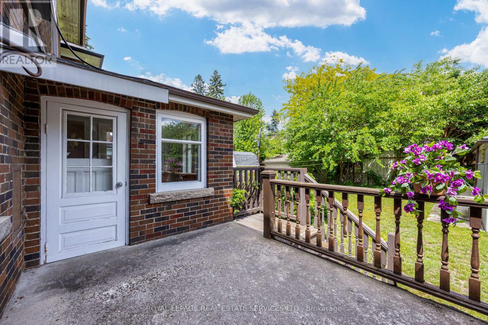 51 Halford Avenue, Toronto, Ontario  M6S 4E9 - Photo 44 - W13458368