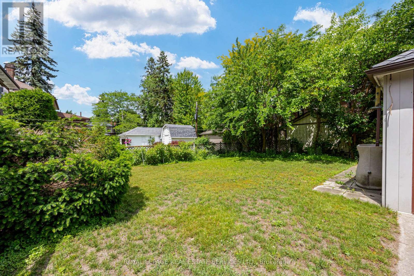 51 Halford Avenue, Toronto, Ontario  M6S 4E9 - Photo 45 - W13458368