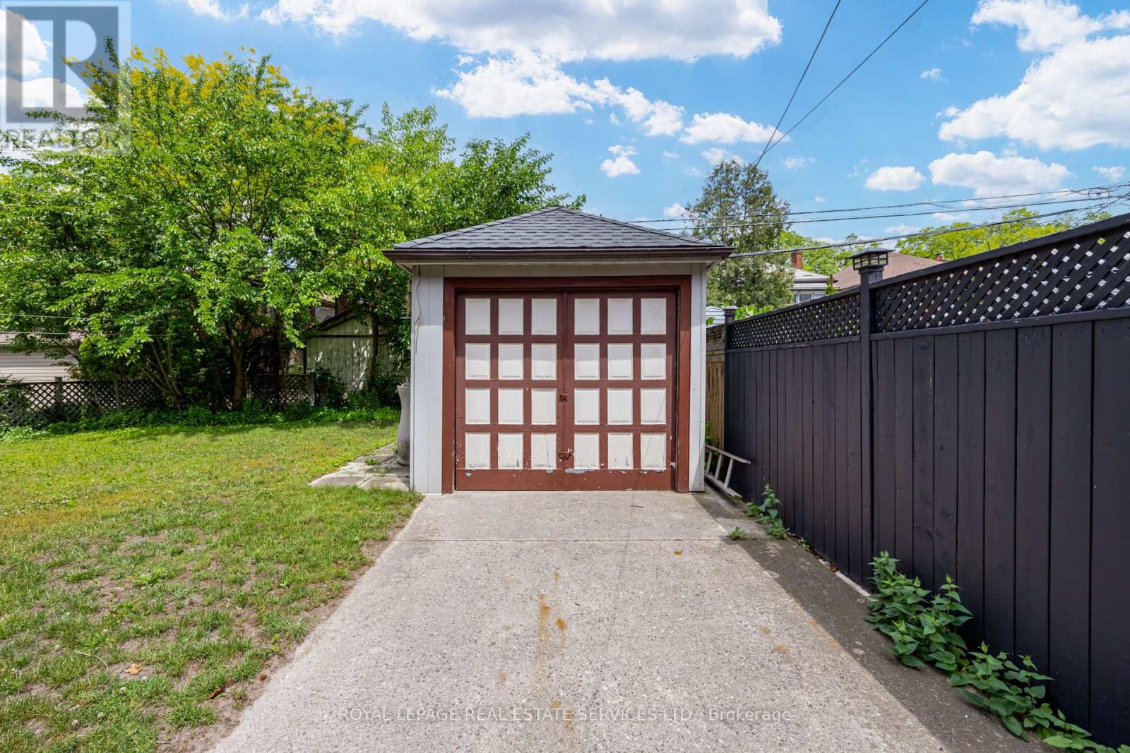 51 Halford Avenue, Toronto, Ontario  M6S 4E9 - Photo 46 - W13458368