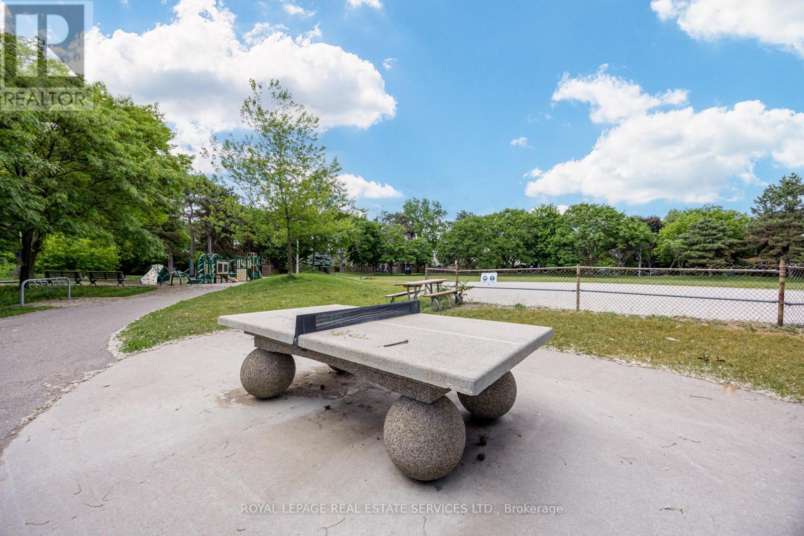 51 Halford Avenue, Toronto, Ontario  M6S 4E9 - Photo 49 - W13458368