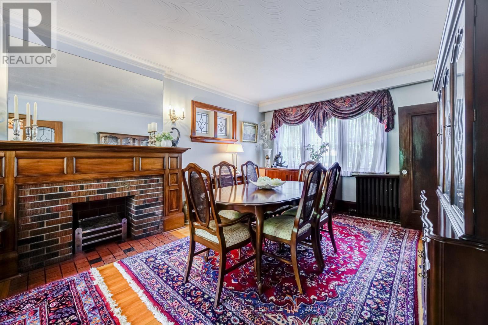 51 Halford Avenue, Toronto, Ontario  M6S 4E9 - Photo 7 - W13458368
