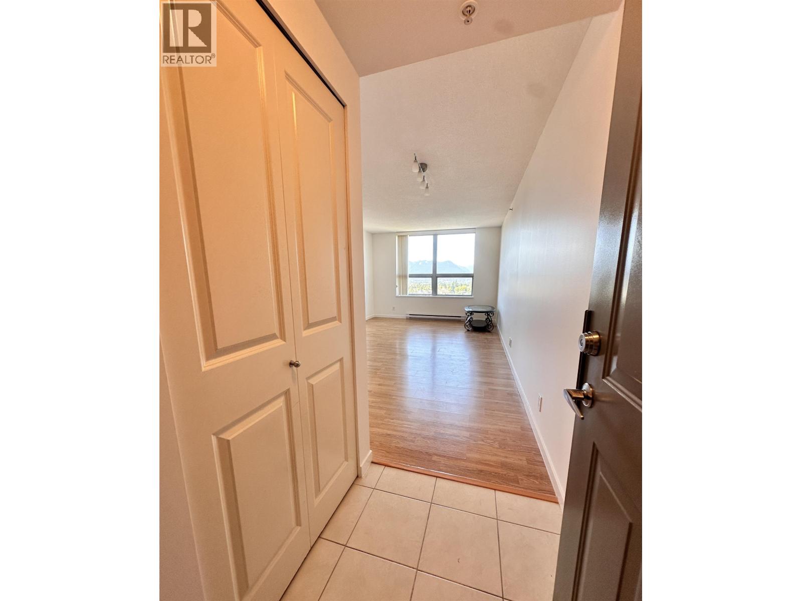 2409 3663 Crowley Drive, Vancouver, British Columbia  V5R 6H4 - Photo 5 - R3089375