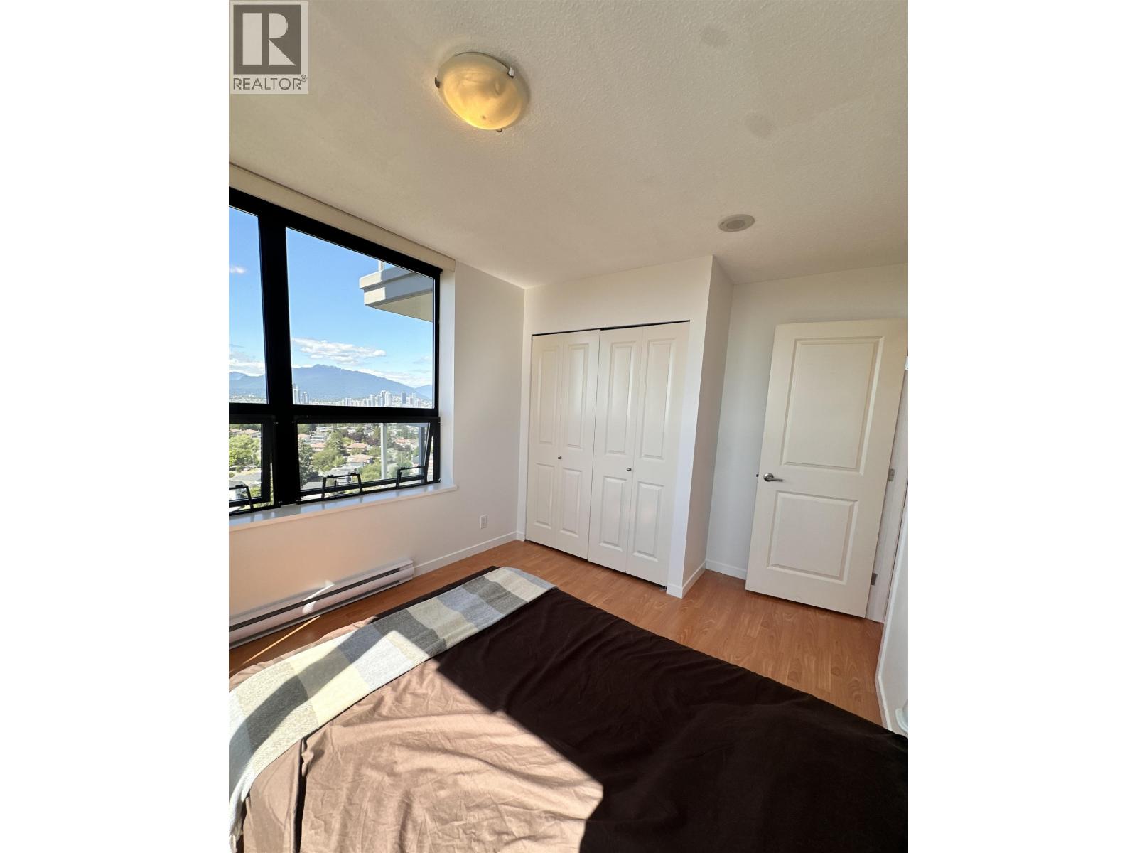 2409 3663 Crowley Drive, Vancouver, British Columbia  V5R 6H4 - Photo 16 - R3089375