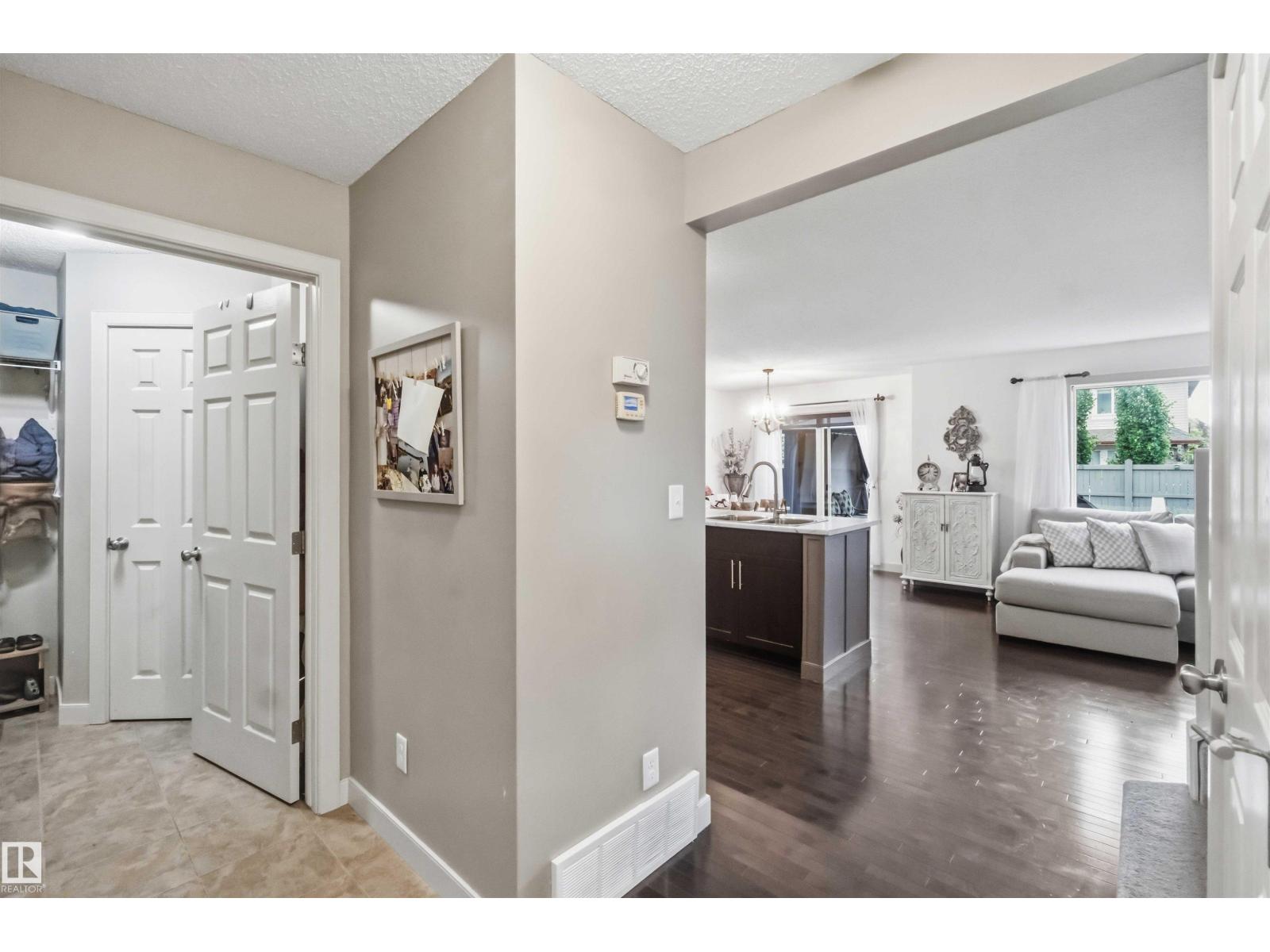 20013 131 Av NW, Edmonton, Alberta  T5S 0E1 - Photo 5 - E4494165